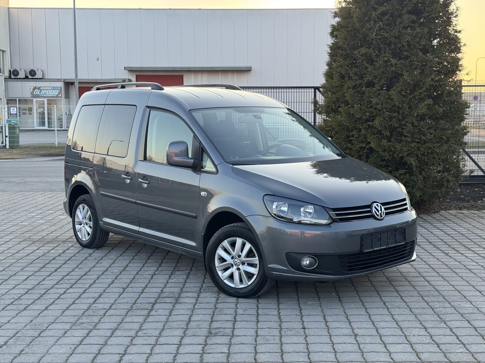 Volkswagen Caddy L1H1 Comfortline Dsg 1.6 Tdi 75kW