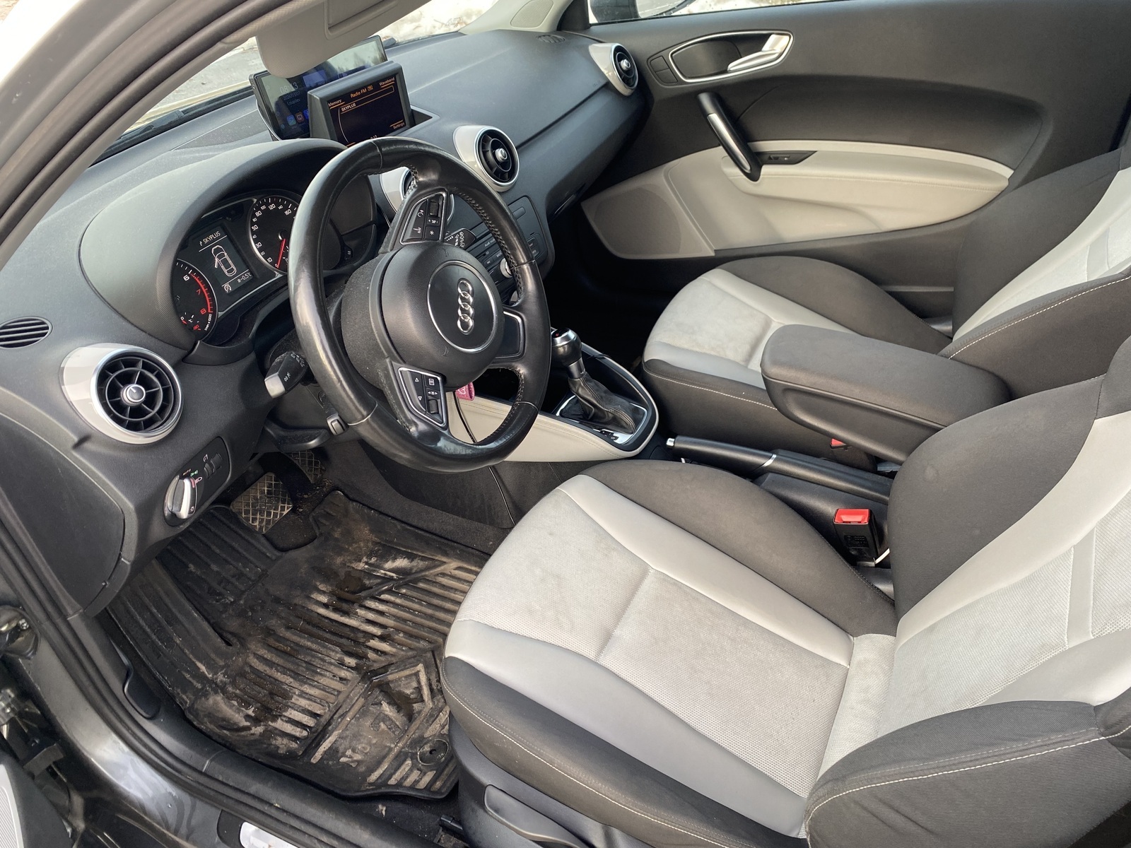 Audi A1 2011, kuva 7/7
