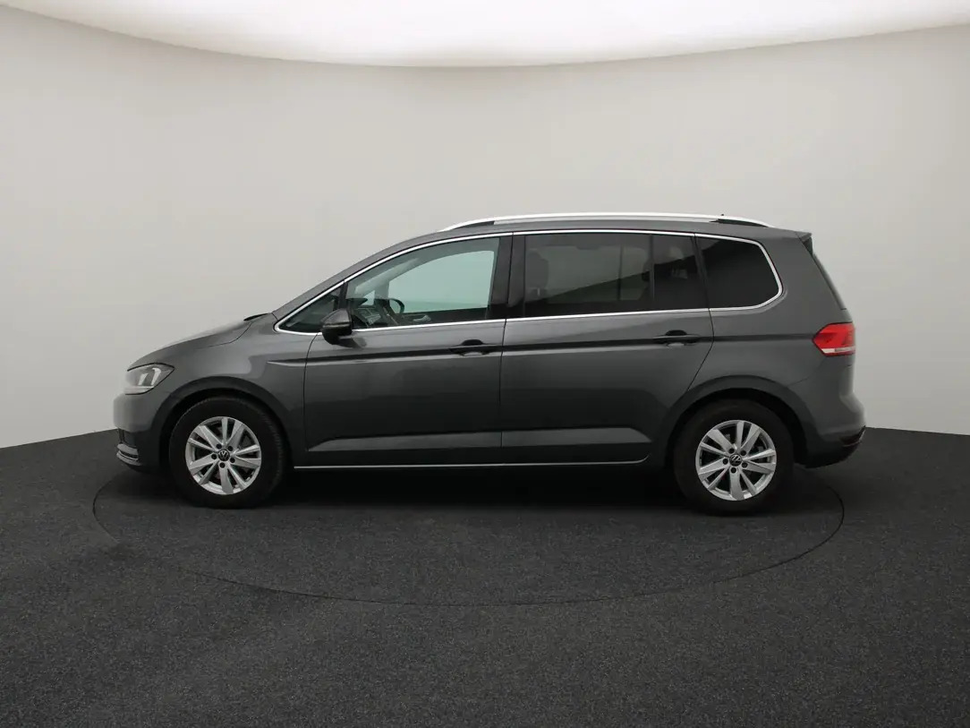 Volkswagen Touran Highline 2.0 85kW 2020, photo 6/34