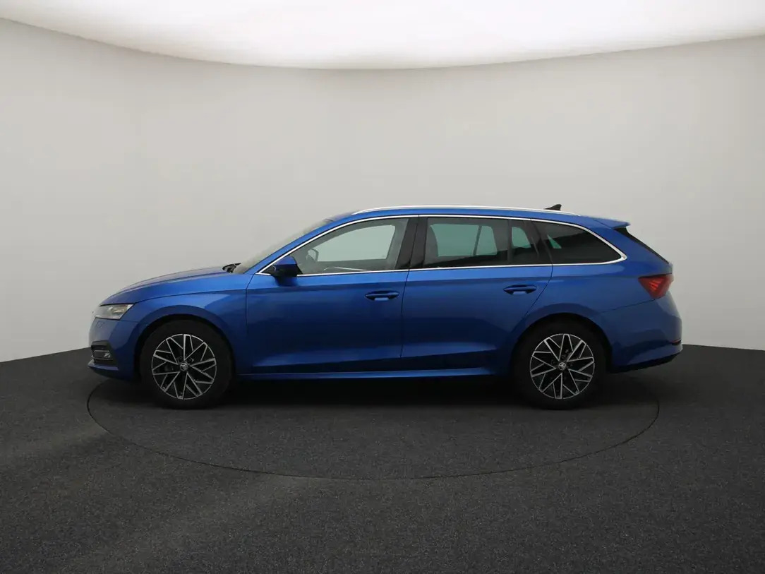 Škoda Octavia 2022, photo 6/38
