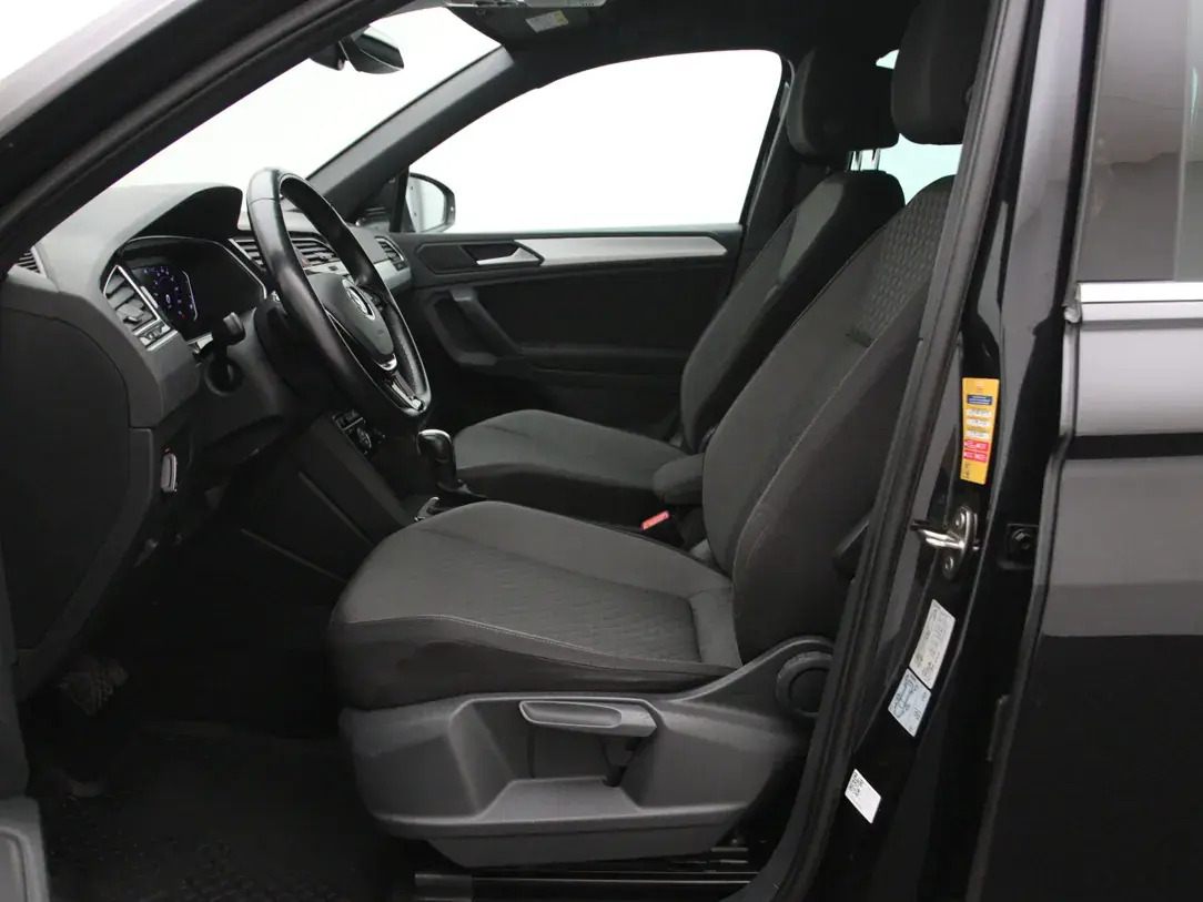 Volkswagen Tiguan 2020, photo 4/41