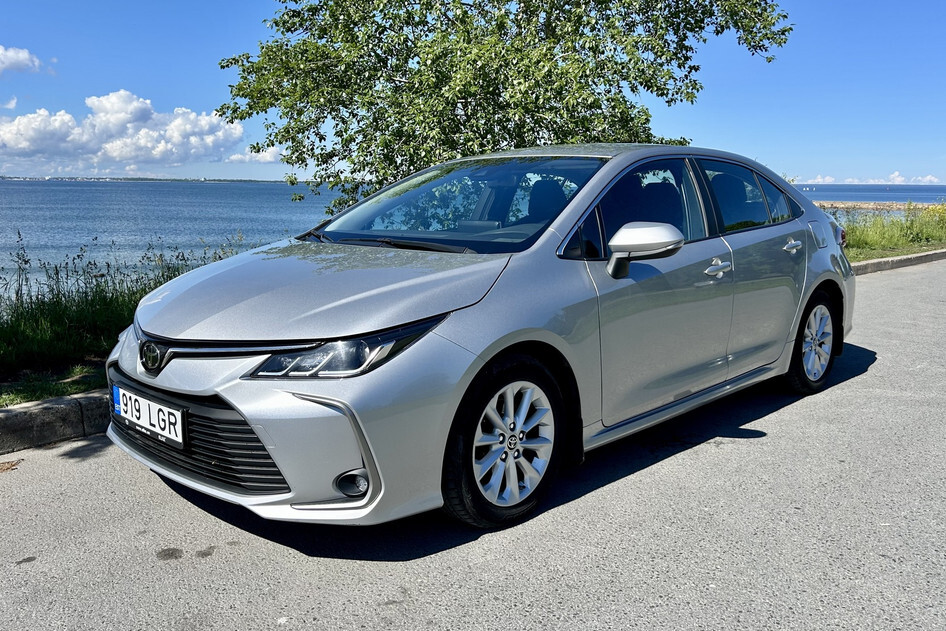 Toyota Corolla, 2022, 1.5, 92 kW, petrol, manual, front-wheel drive