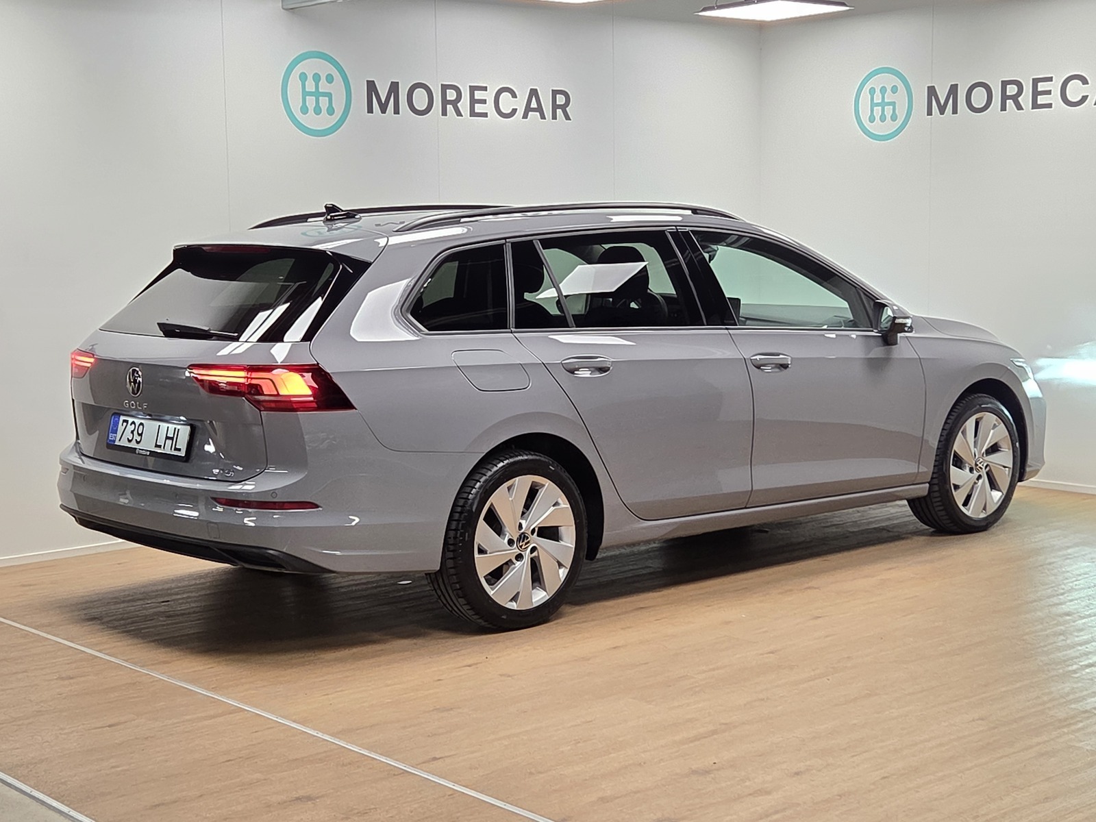 Volkswagen Golf 2024, photo 4/10
