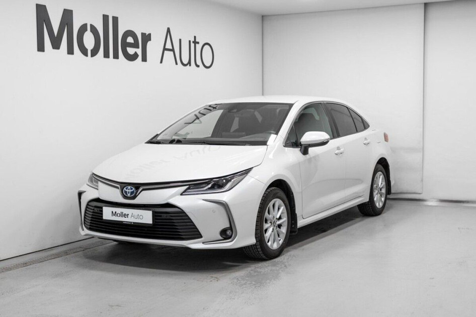 Toyota Corolla, 2022, 1.8, 90 kW, подключаемый гибрид (бензин/электричество), автомат, передний привод