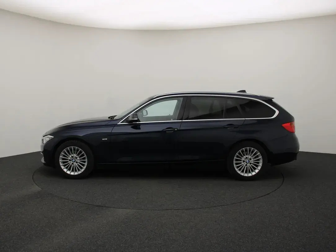 BMW 320 High Executive 2.0 135kW 2013, photo 6/33