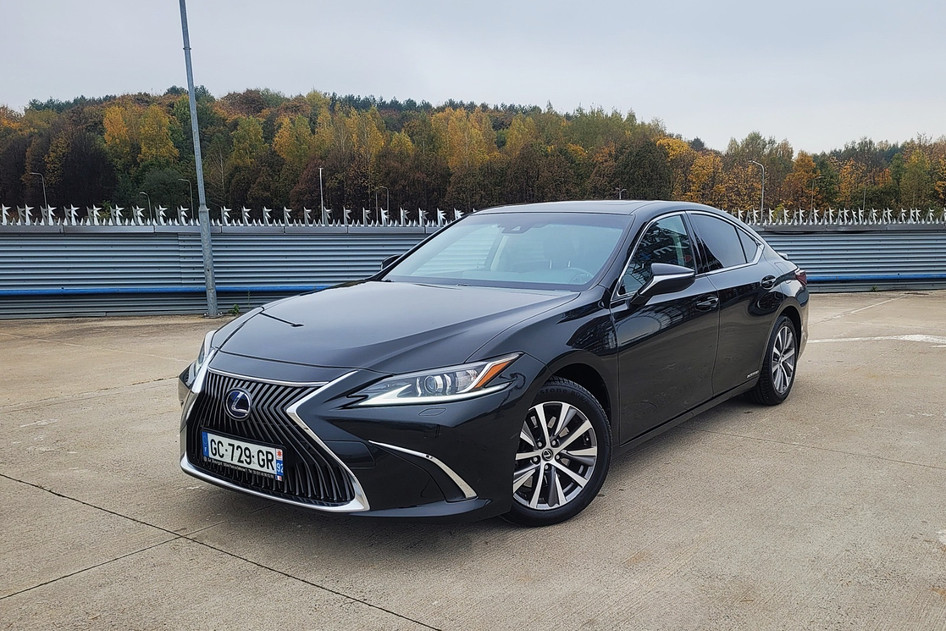 Lexus ES 300, 2021, 2.5, 158 kW, гибрид (бензин/электричество), автомат, передний привод