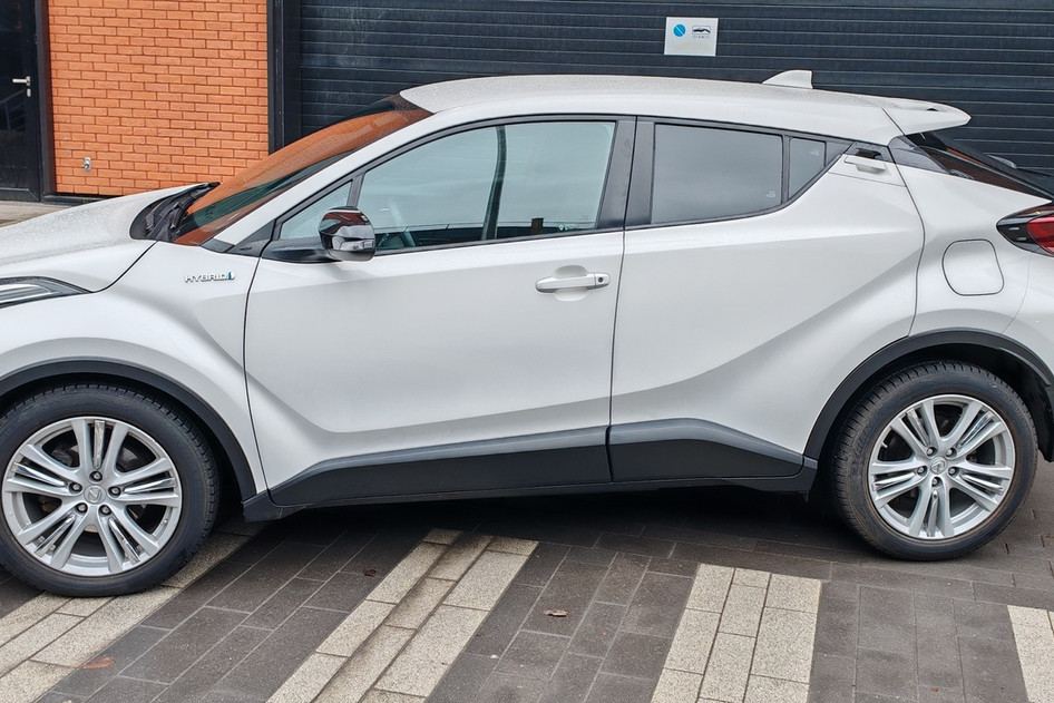Toyota C-HR, 2021, 1.8, 72 kW, hübriid (bensiin/elekter), automaat, esivedu