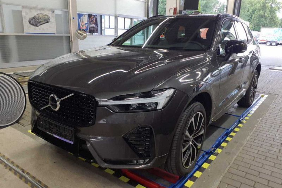 Volvo XC60, 2024, 2.0, 184 kW, гибрид (бензин/электричество), автомат, полный привод