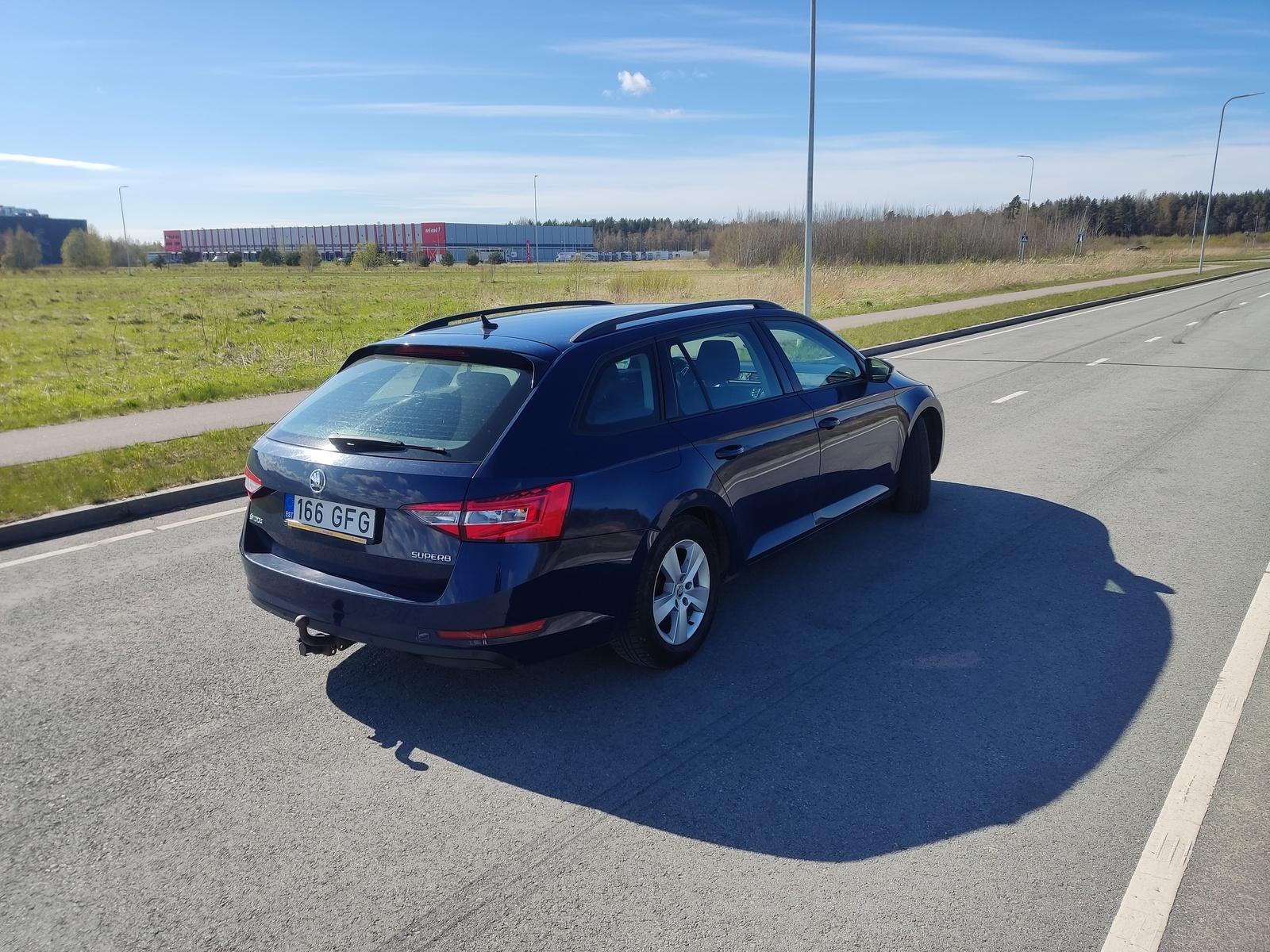 Škoda Superb 2016, photo 3/8
