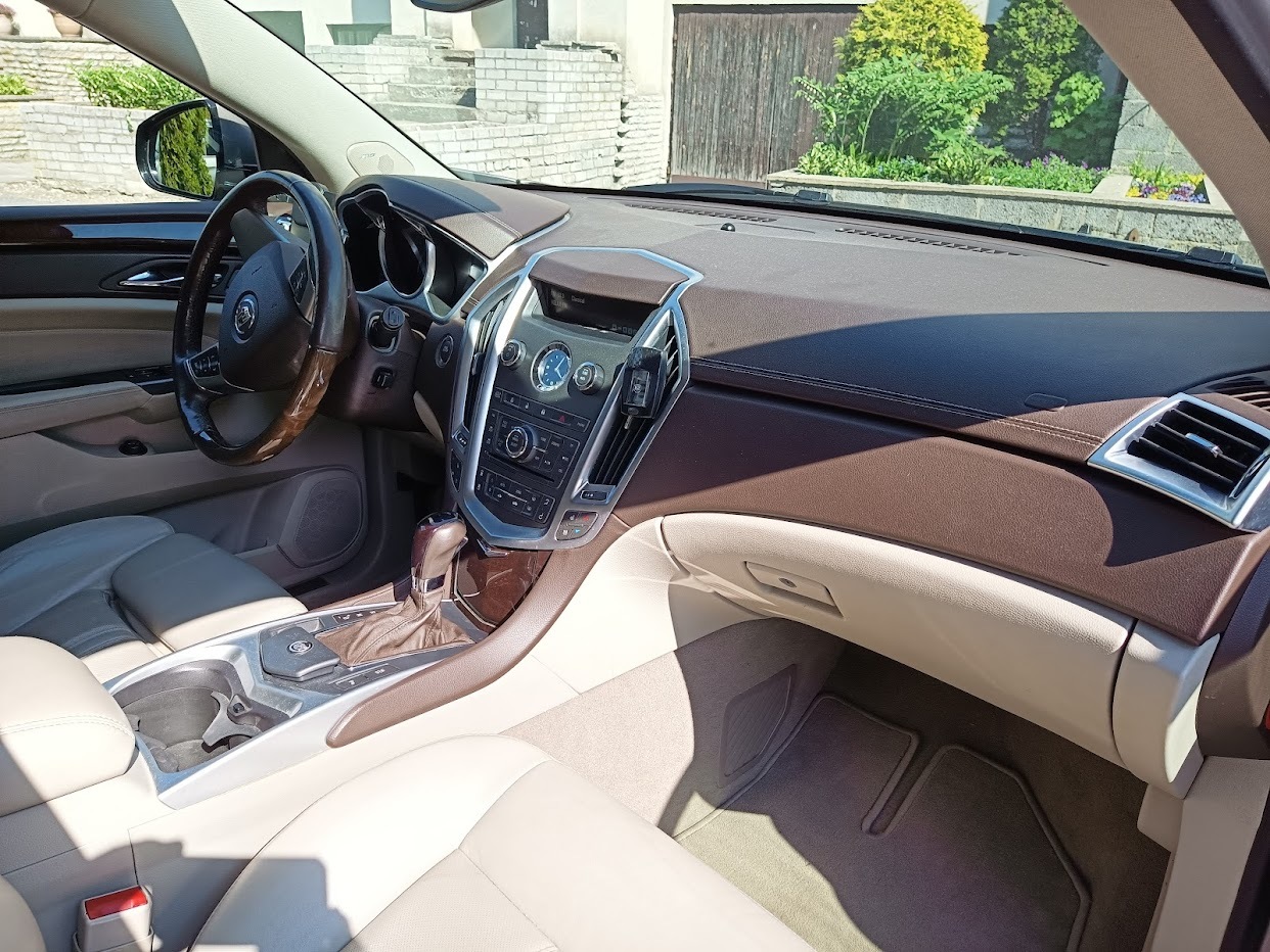 Cadillac SRX 2011, photo 7/12