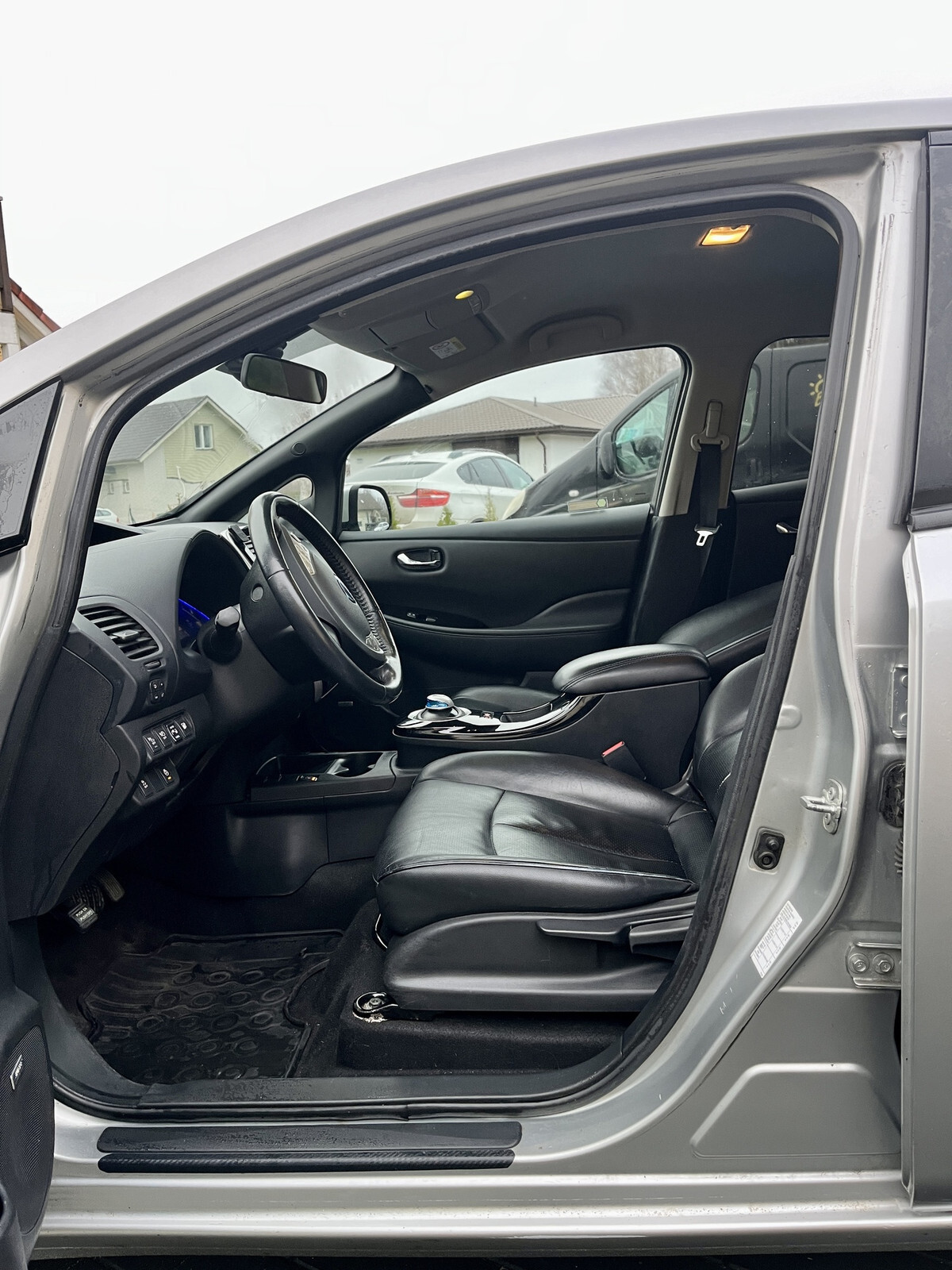 Nissan Leaf 2014, kuva 2/10