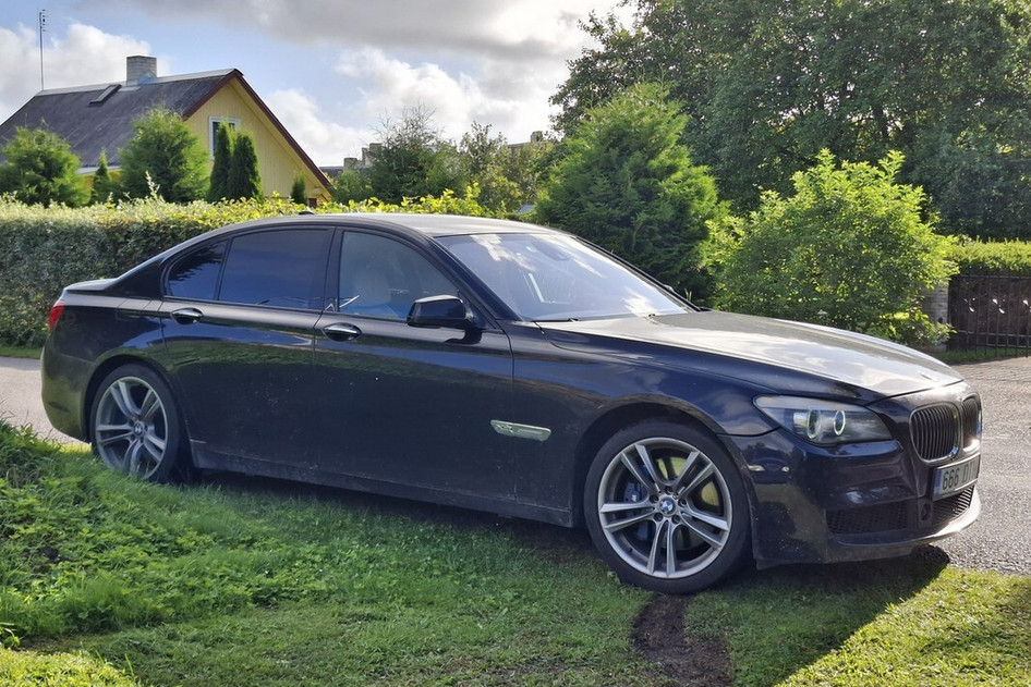 BMW 750, 2010, 4.4, 300 kW, bensiin, automaat, nelikvedu