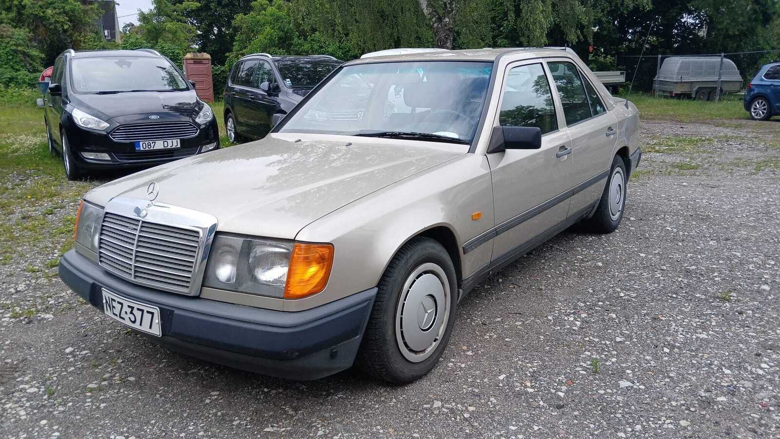 Mercedes-Benz 250