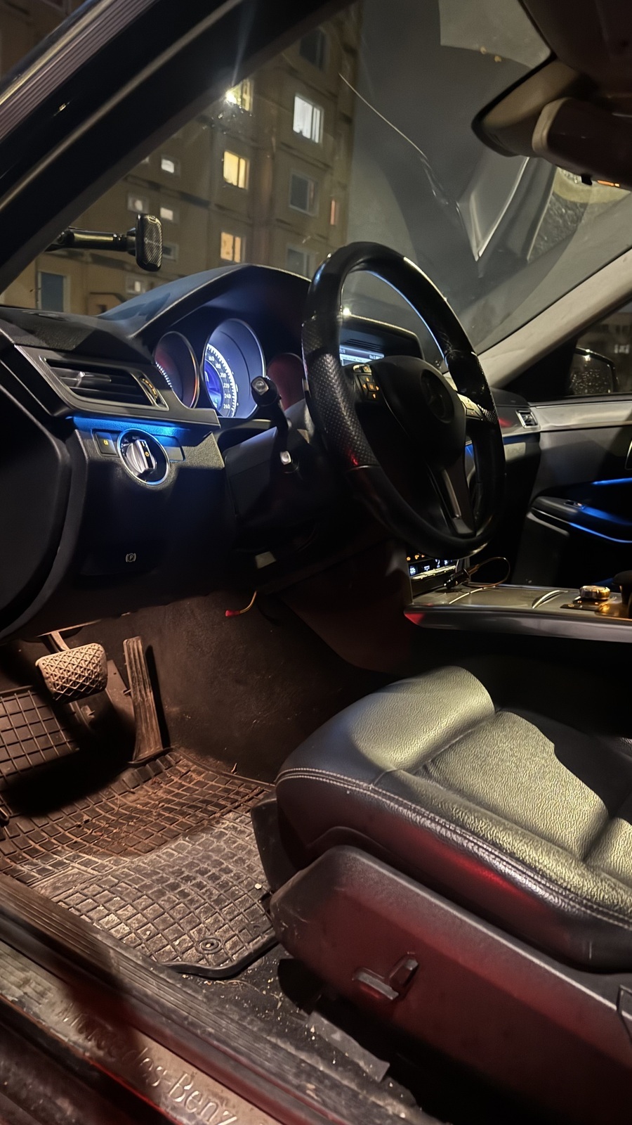 Mercedes-Benz E 200 2014, kuva 6/8