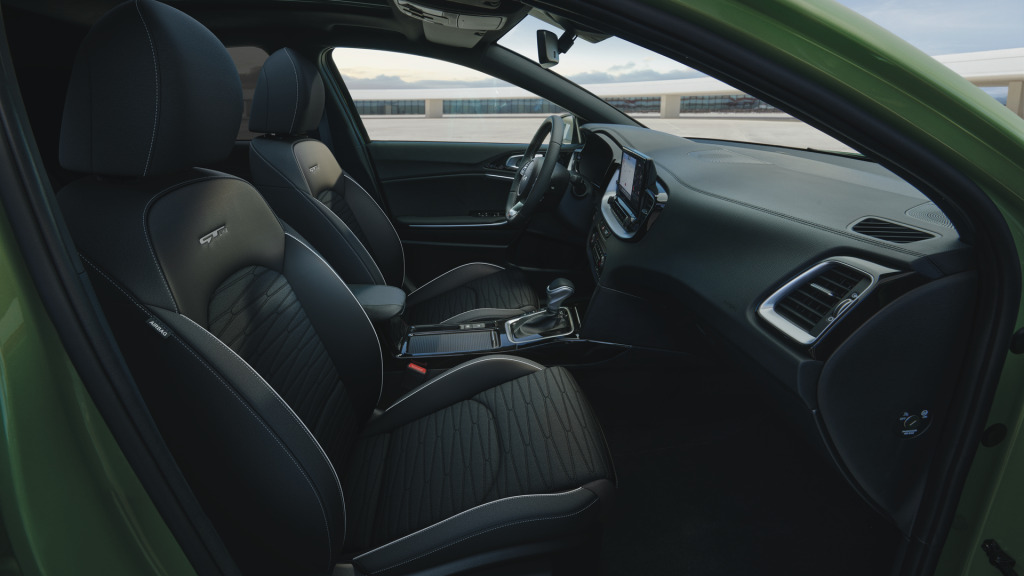 Kia XCeed EX 2024, photo 2/3