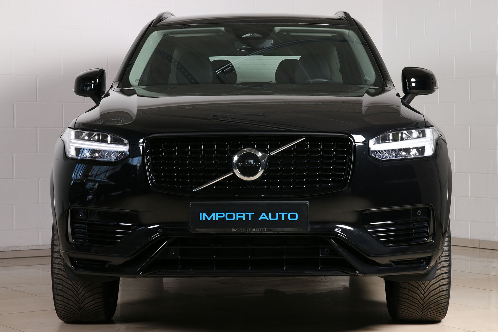 Volvo XC90 2023, photo 2/13