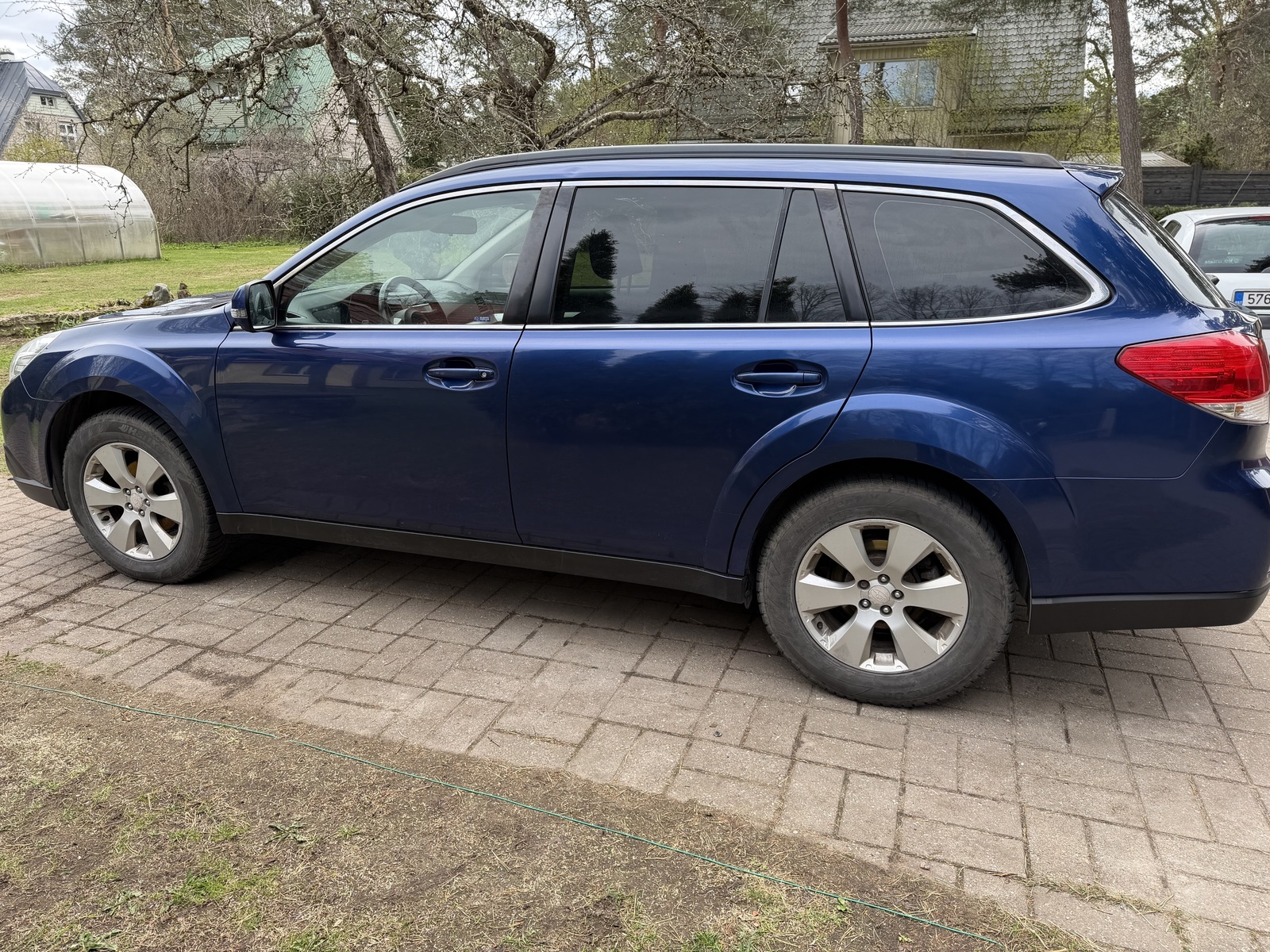 Subaru Outback 2010, kuva 6/10