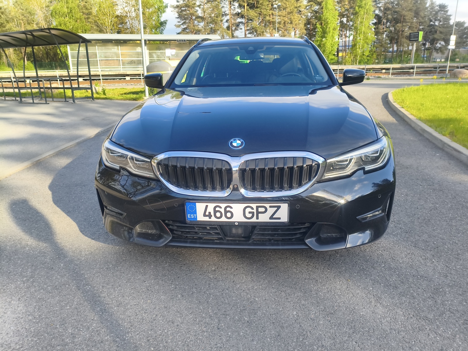 BMW 330 2021, photo 2/10