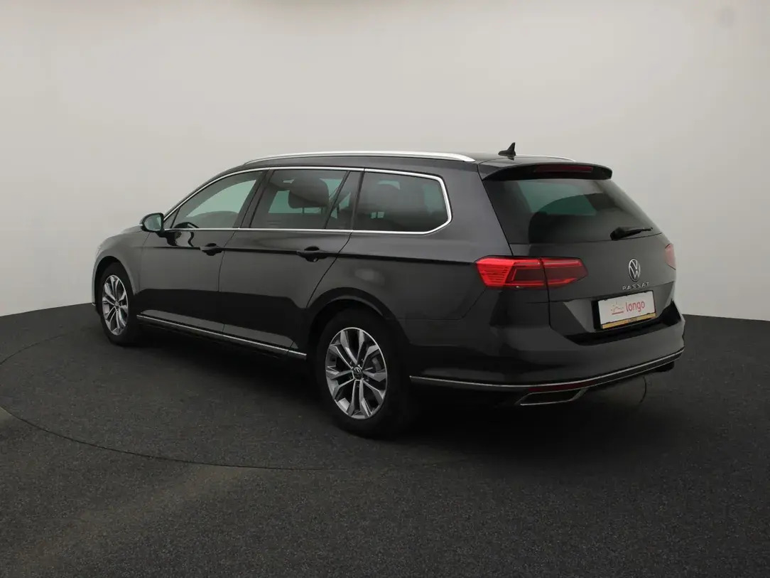 Volkswagen Passat 2021, photo 7/36