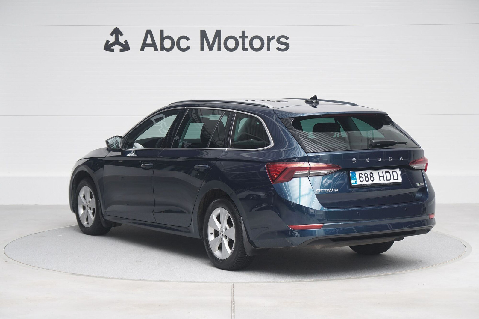 Škoda Octavia 2021, photo 6/10