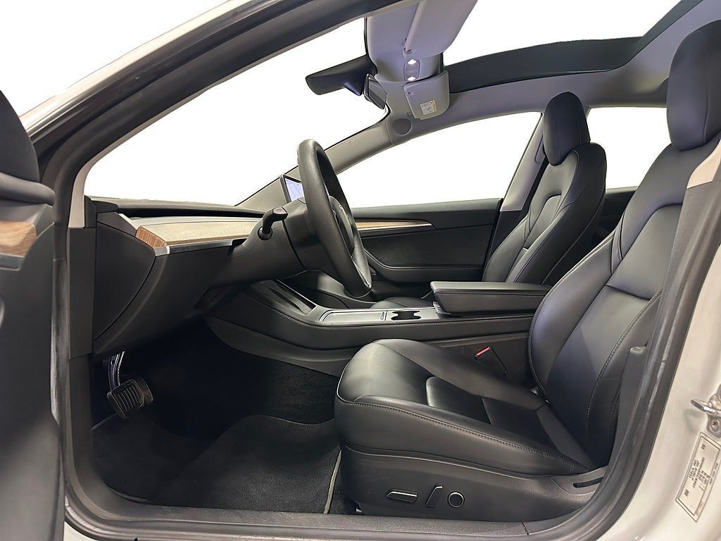 Tesla Model 3 2023, kuva 6/10