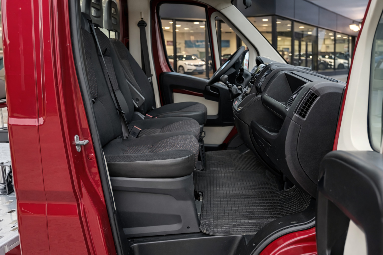 Peugeot Boxer 2016, kuva 4/5