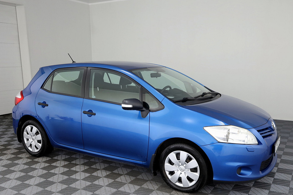 Toyota Auris, 2012, 1.6, 131 kW, petrol, manual, front-wheel drive