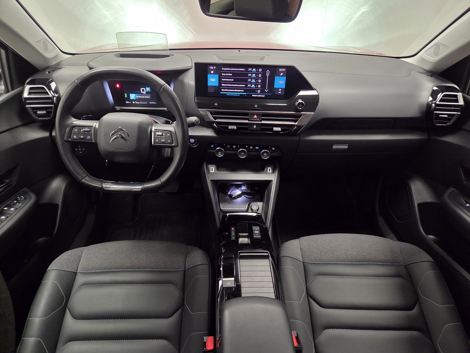 Citroën C4 2023, photo 7/25