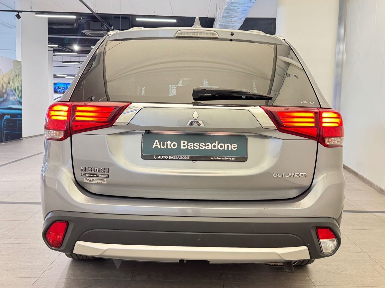 Mitsubishi Outlander 2018, kuva 5/10