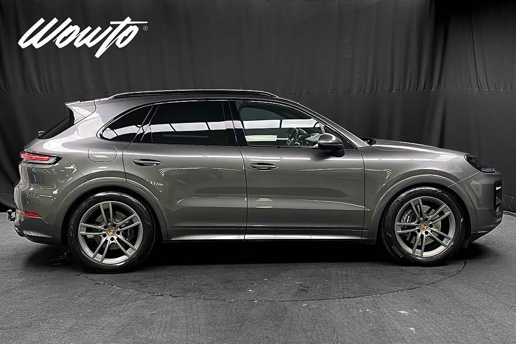 Porsche Cayenne 2023, photo 3/10