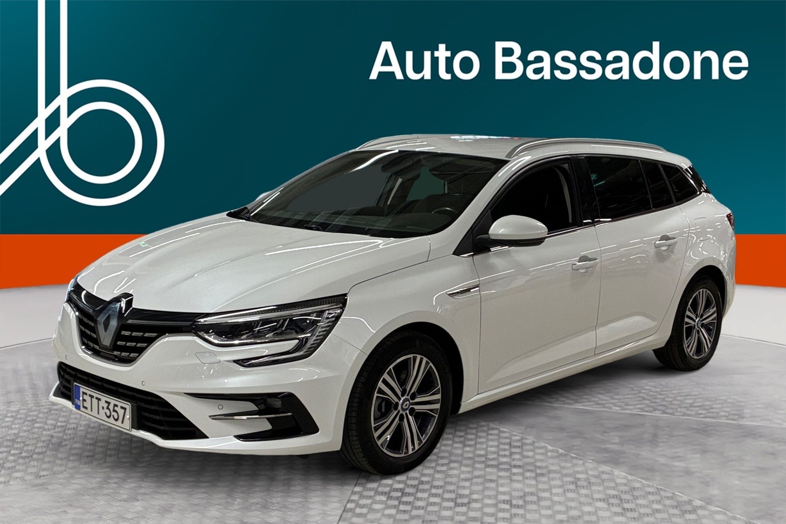 cadence megane ホワイト For sale used car Renault Megane, 2021, 82 000 km, 1.6, 67 kW, plug-in