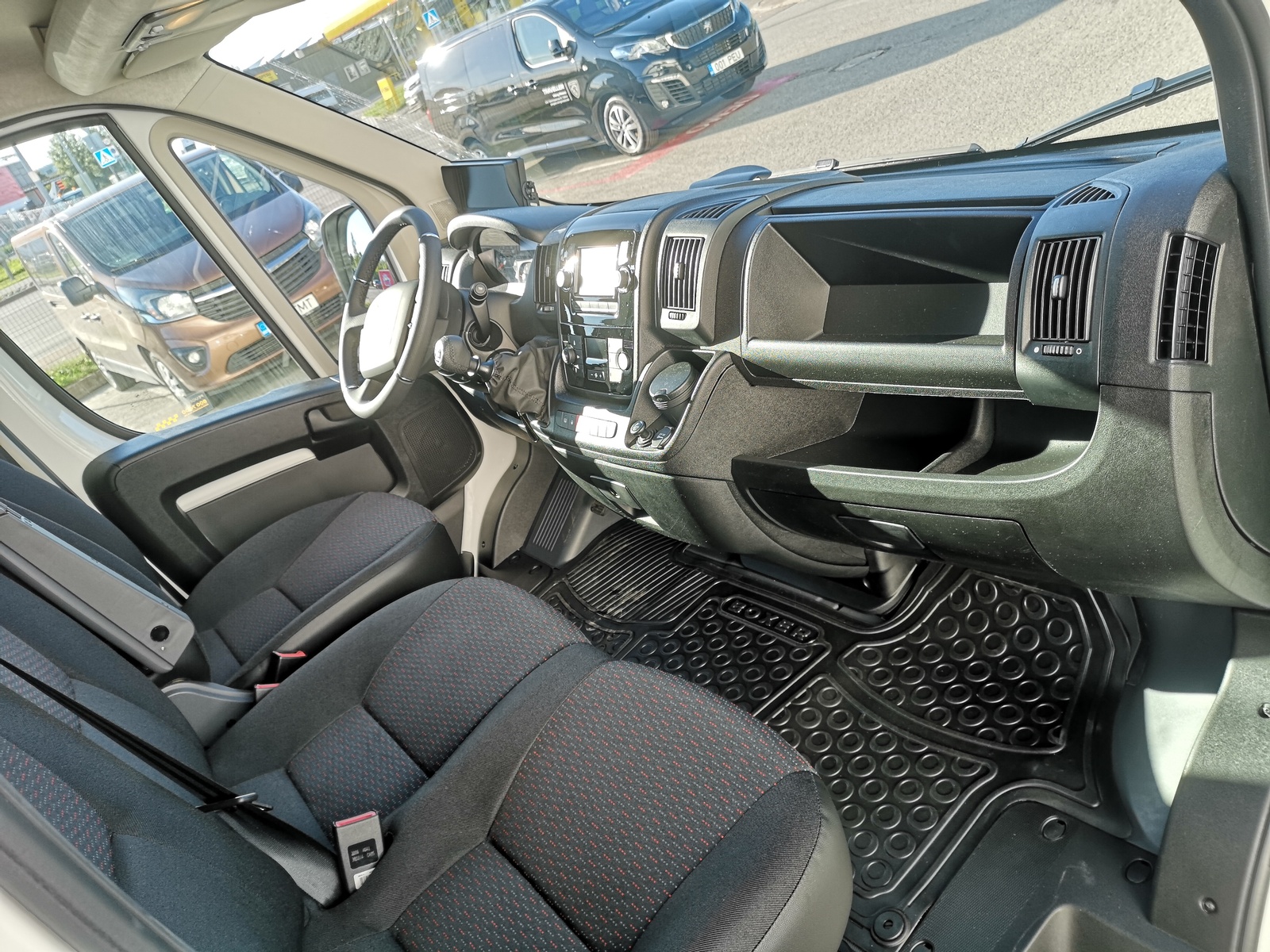 Peugeot Boxer 2020, kuva 7/14