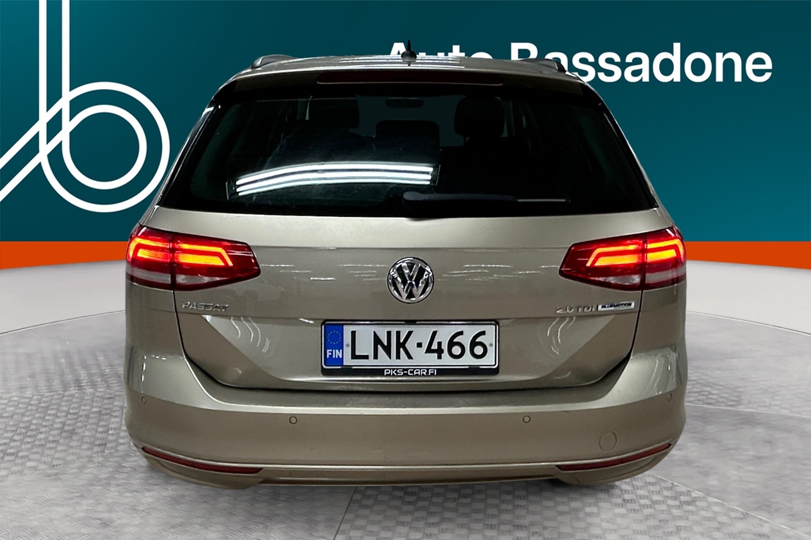 Volkswagen Passat 2016, photo 4/22