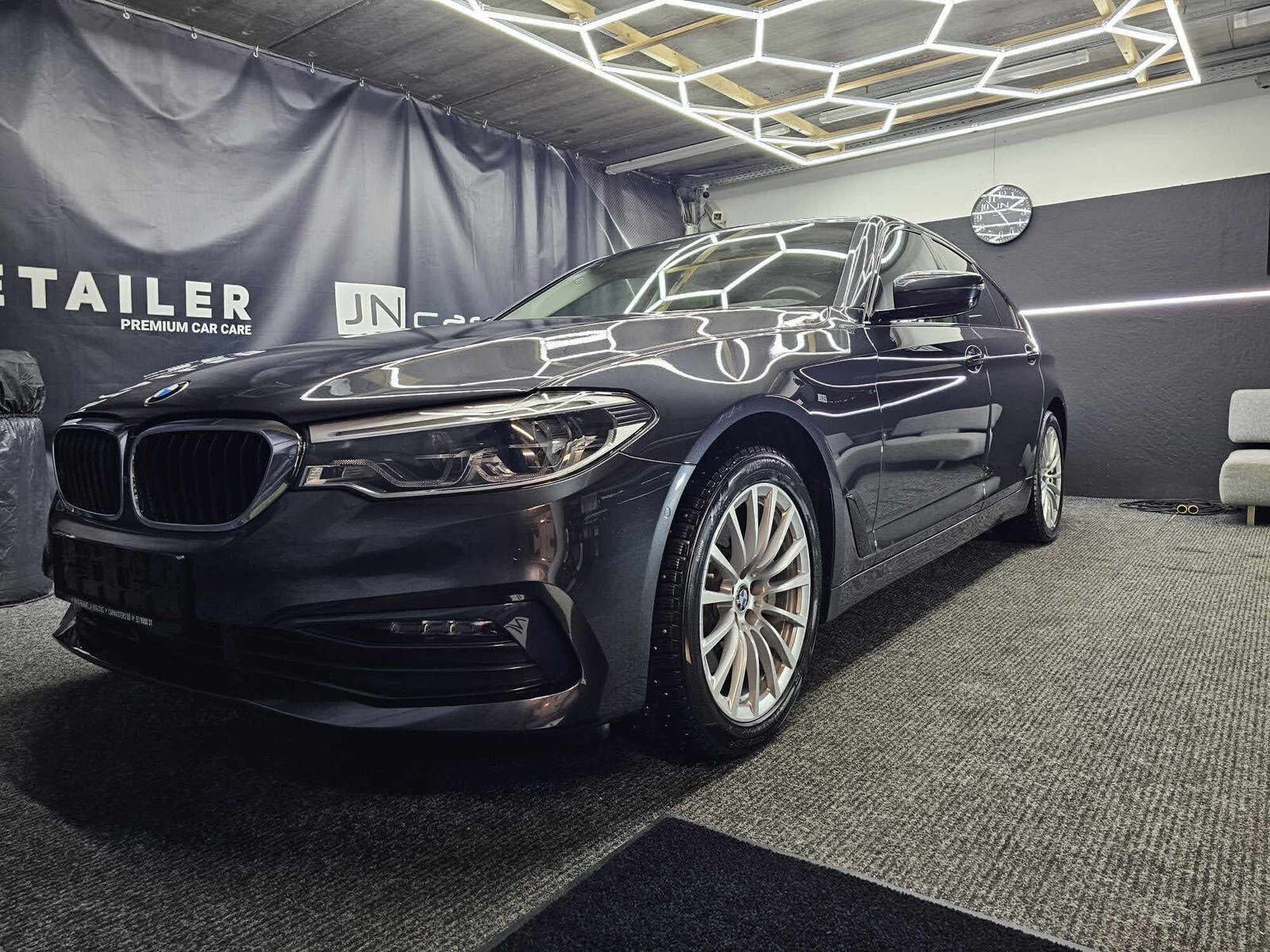 BMW 530