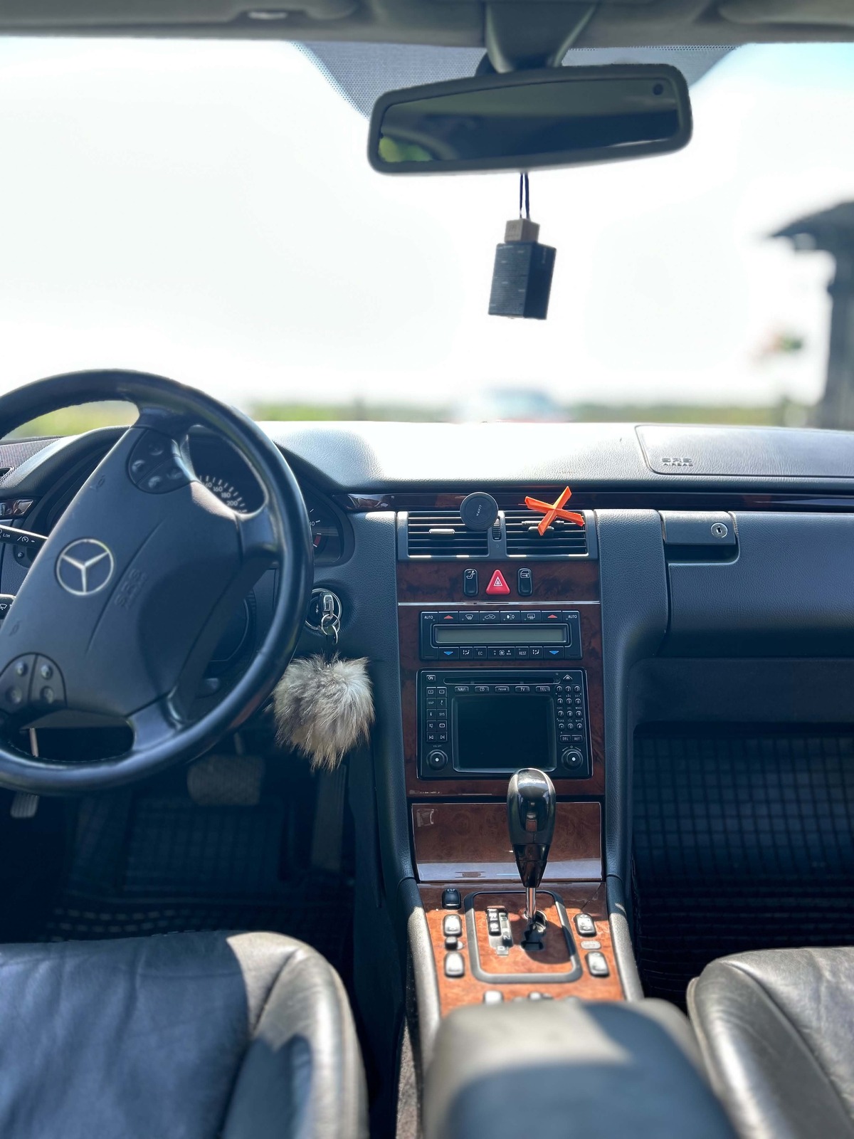 Mercedes-Benz E 270 2001, photo 6/9