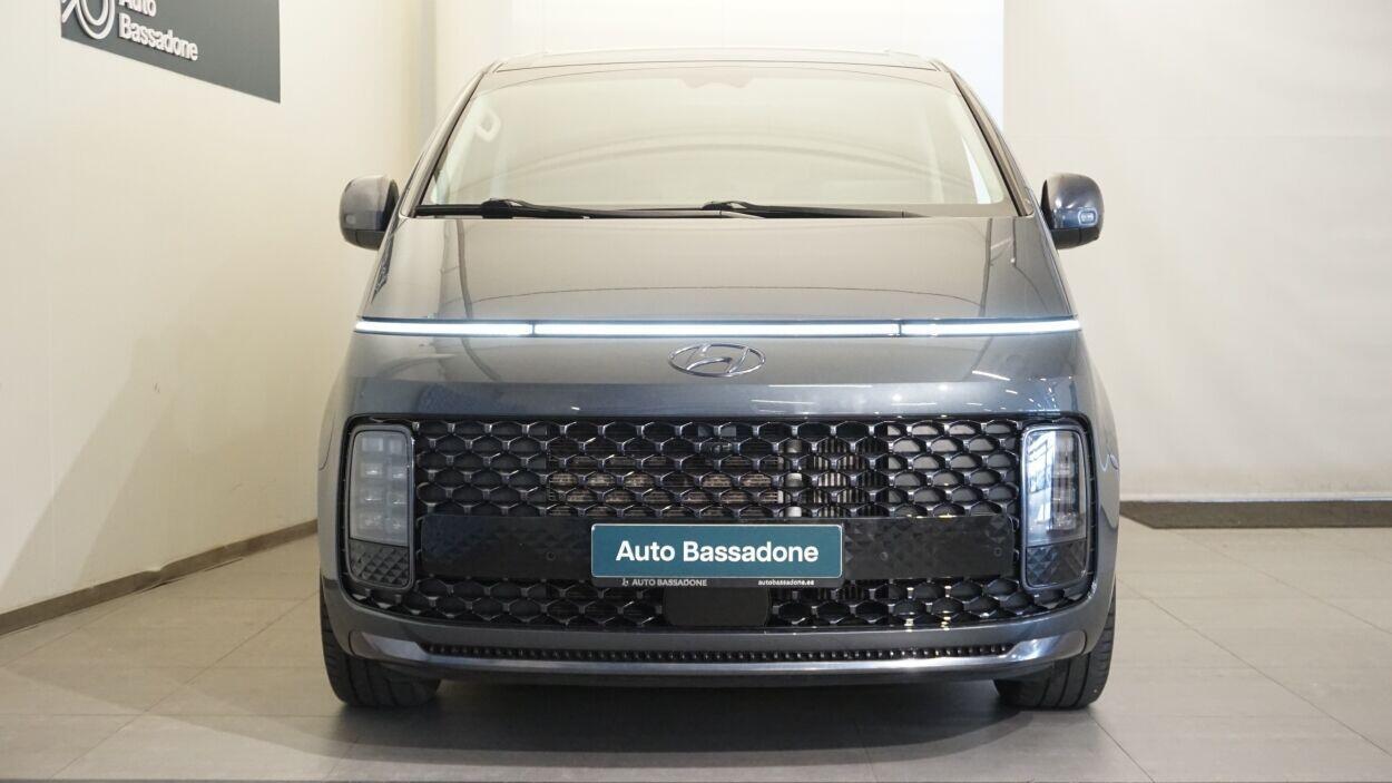 Hyundai Staria 2.2 130kW 2023, kuva 2/10