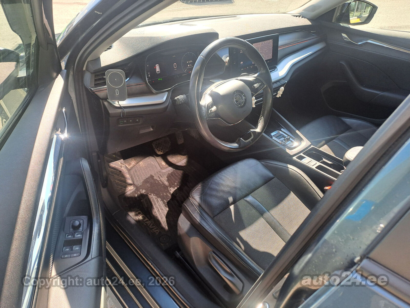 Škoda Octavia 2021, photo 4/7