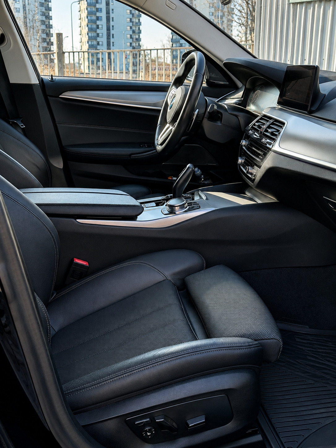 BMW 520 2019, kuva 6/10