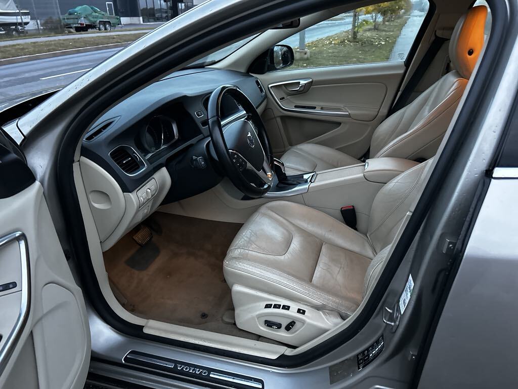 Volvo V60 2013, kuva 4/10