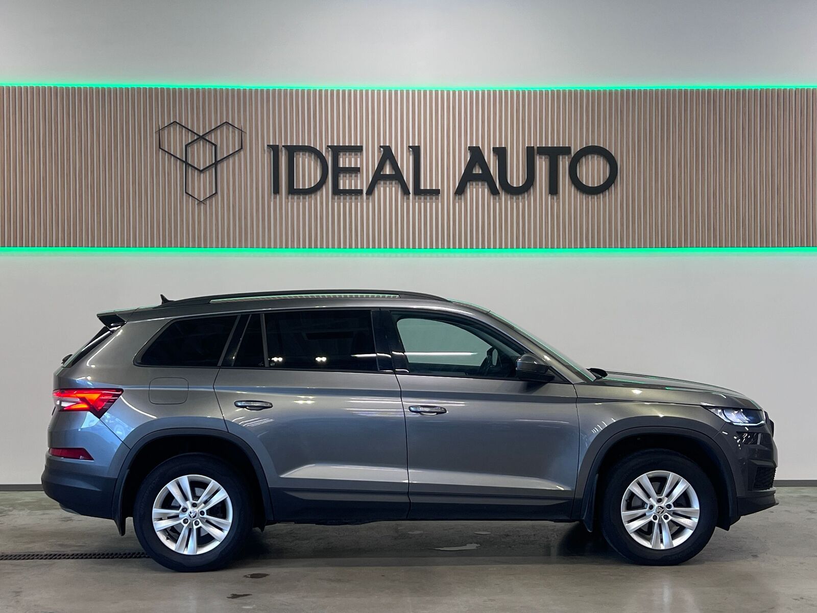 Škoda Kodiaq 2023, photo 3/10
