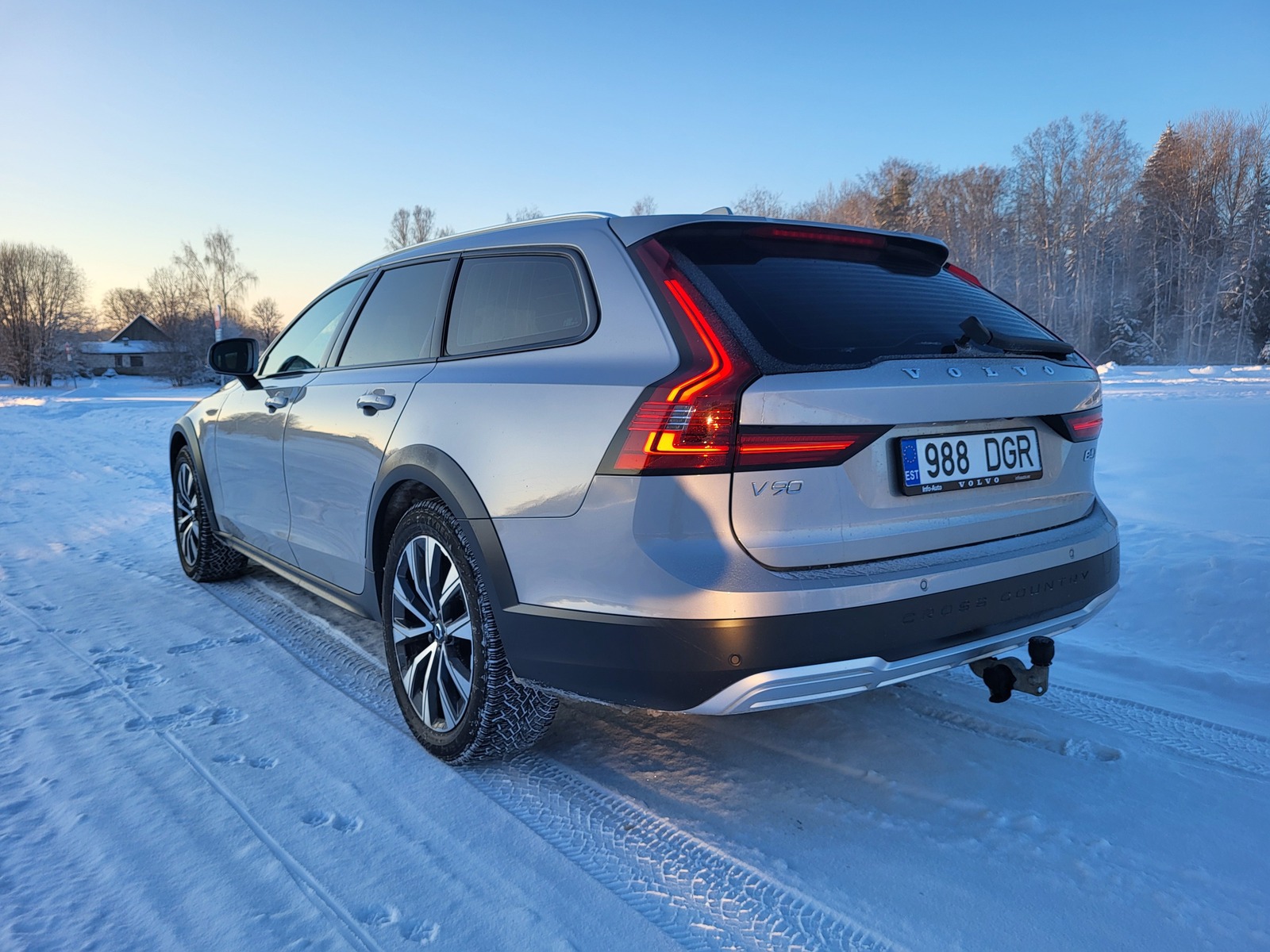 Volvo V90 Cross Country