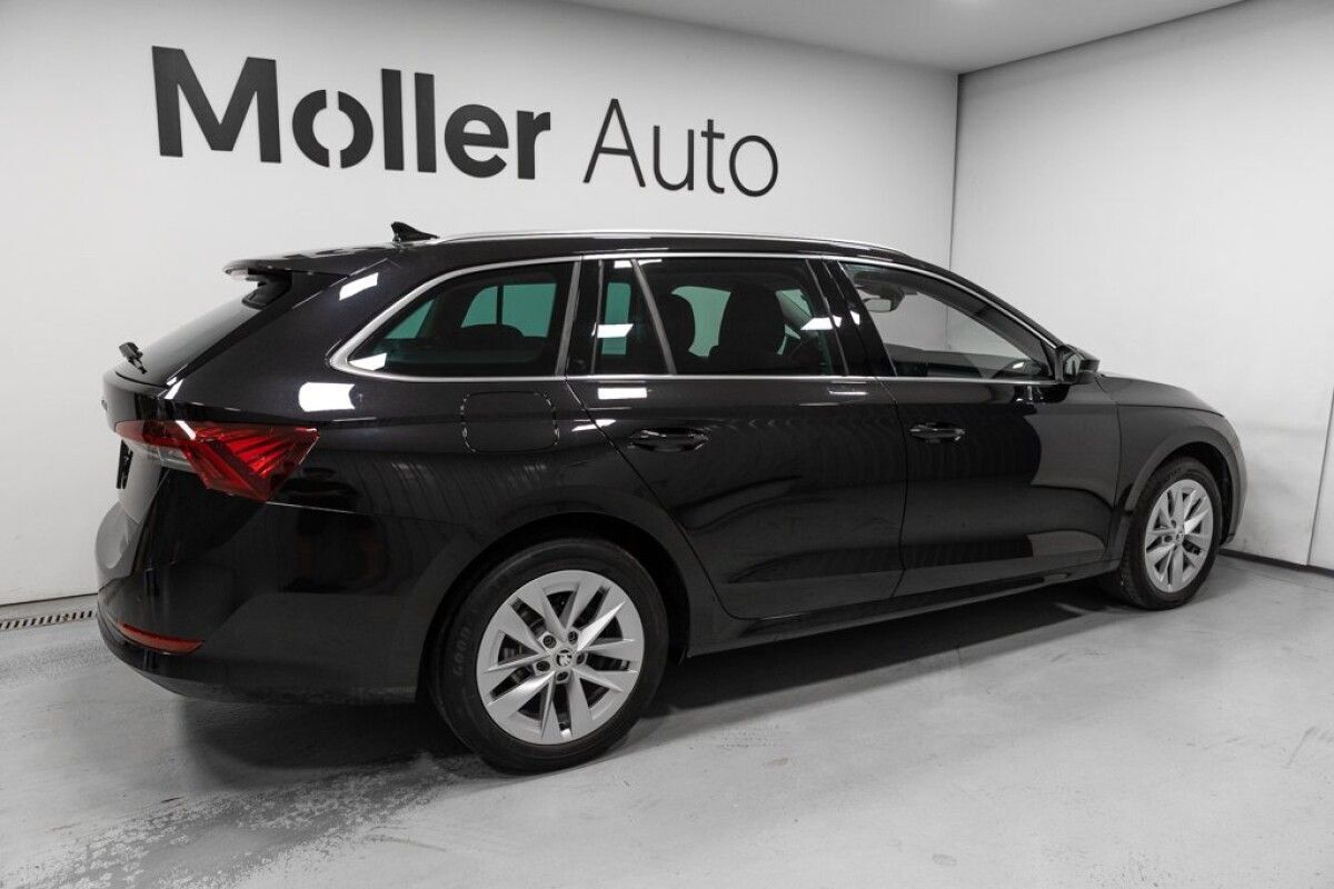 Škoda Octavia 2023, photo 6/29