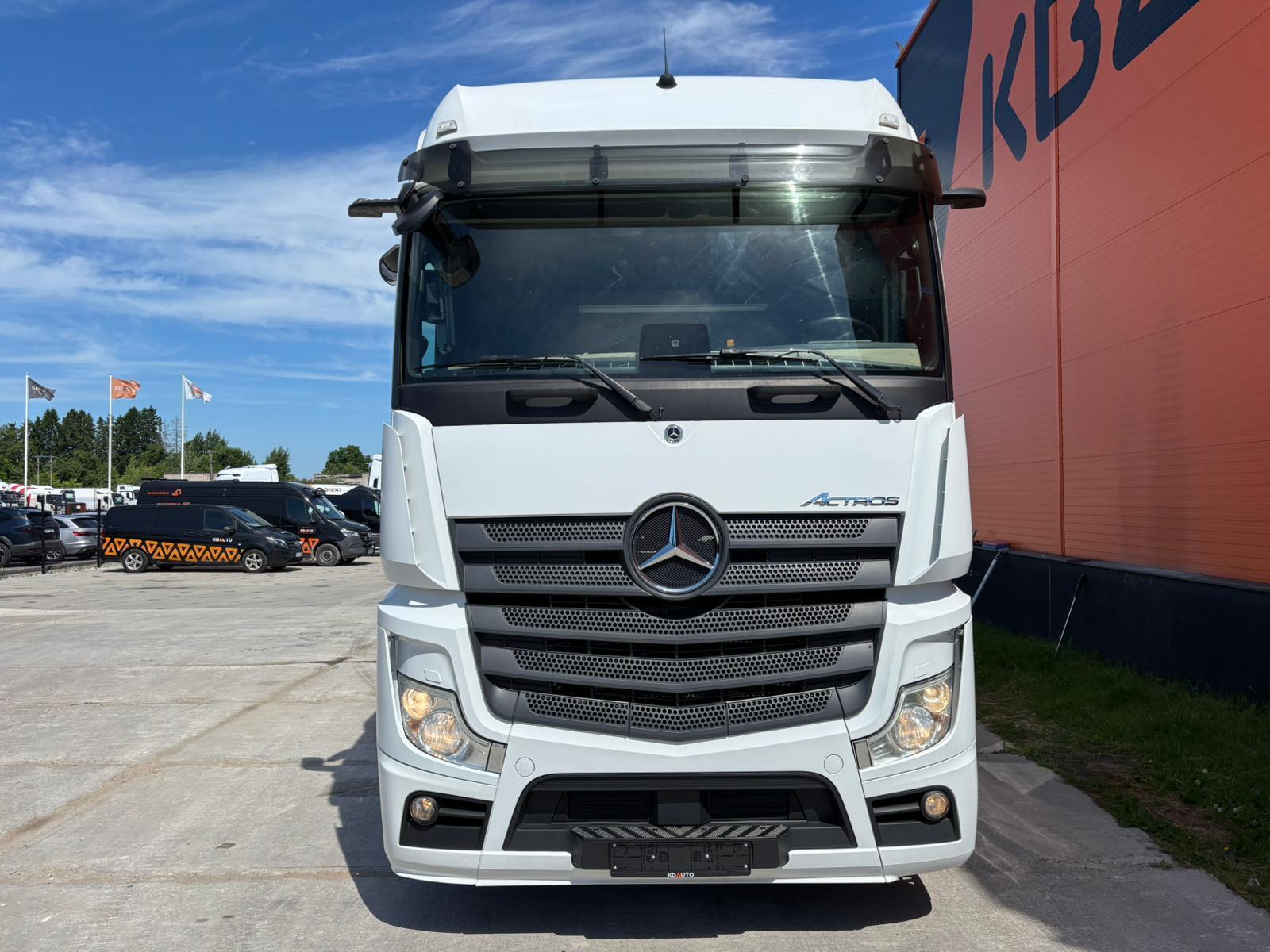 Mercedes-Benz Actros 2020, photo 3/26