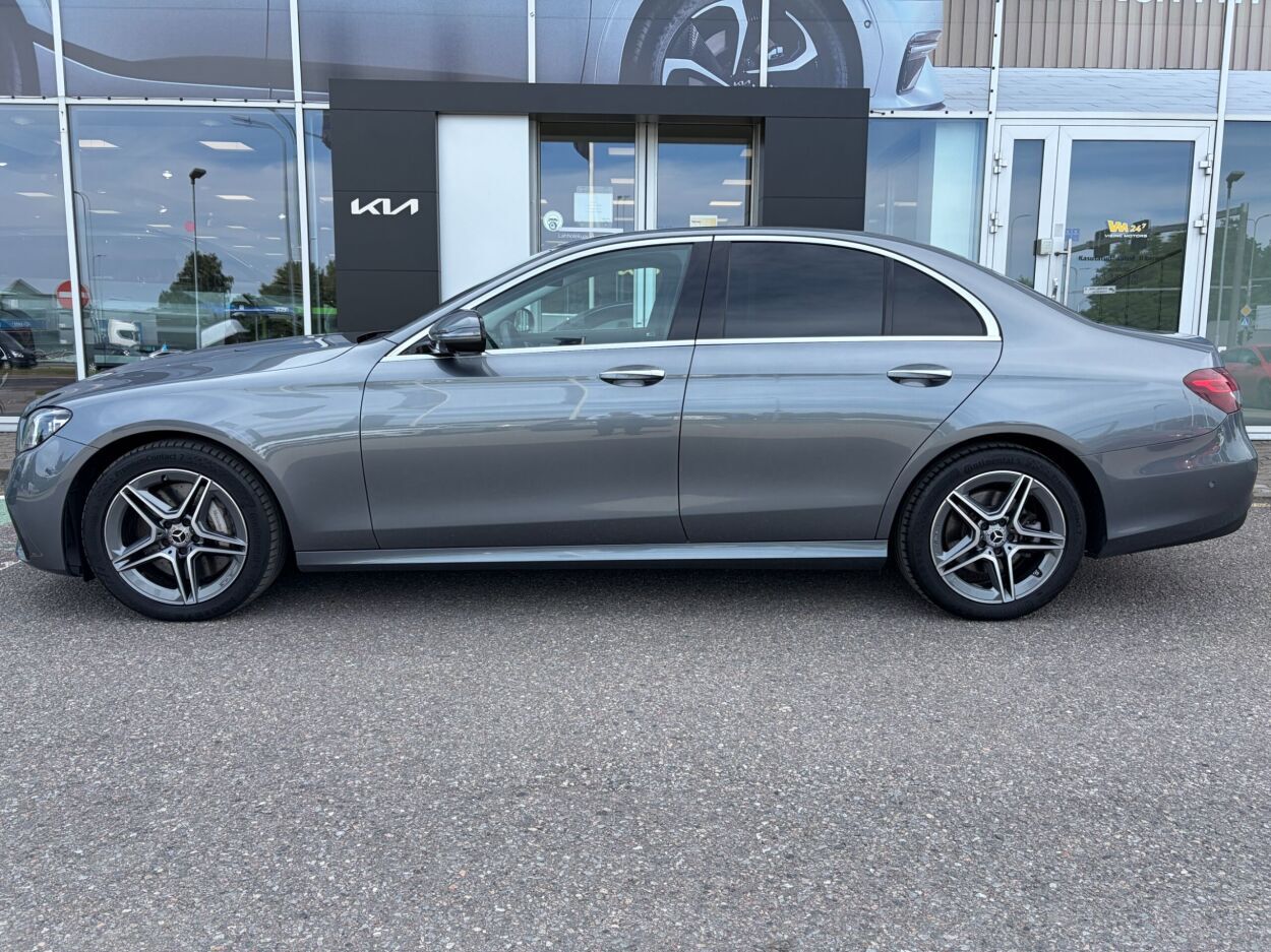 Mercedes-Benz E 400 2022, kuva 2/10