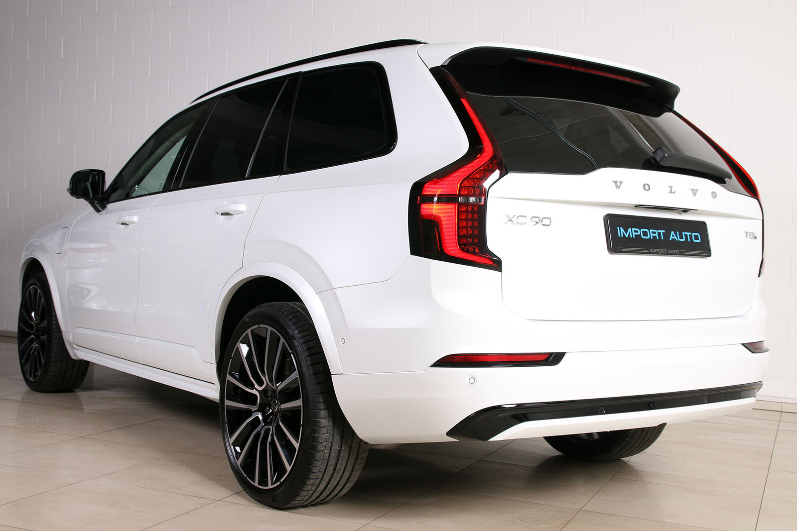 Volvo XC90 2025, photo 4/10
