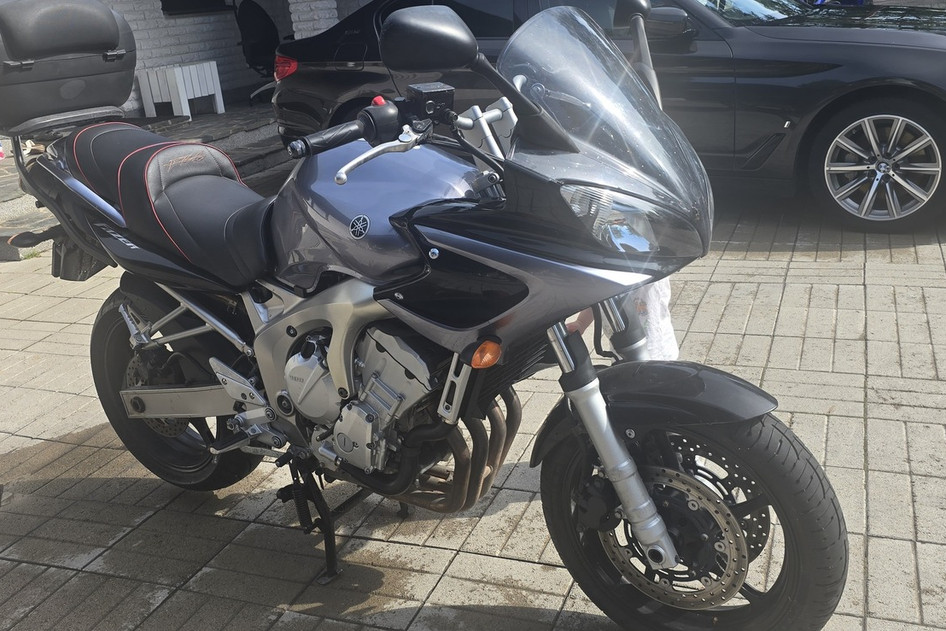 Yamaha FZ6-S, 2005, 0.6, 72 kW, bensiin, manuaal, tagavedu