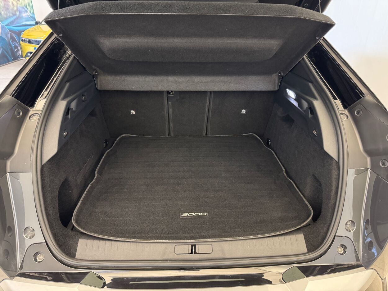 Peugeot 3008 GT Electric 210 157kW 2024, photo 6/10