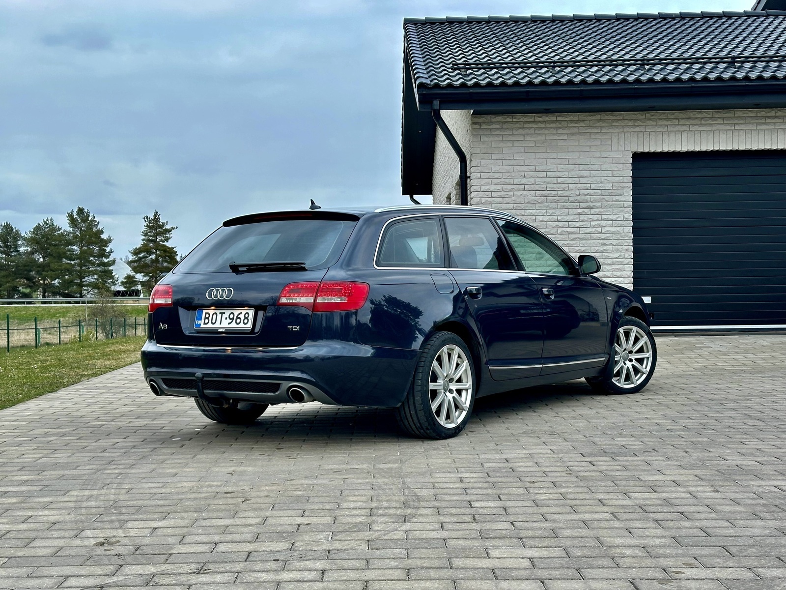 Audi A6 2011, photo 3/15