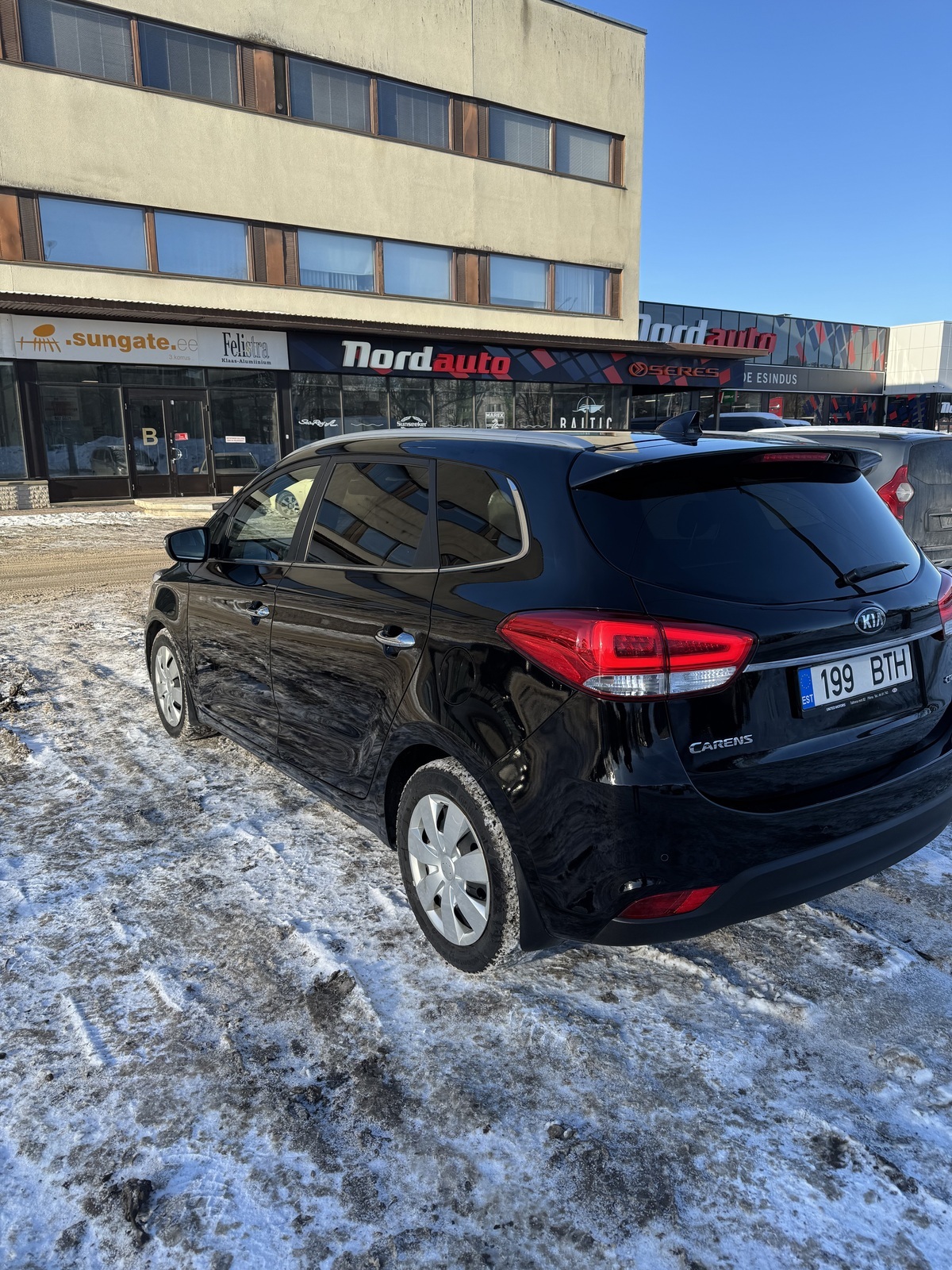Kia Carens 2017, photo 3/8