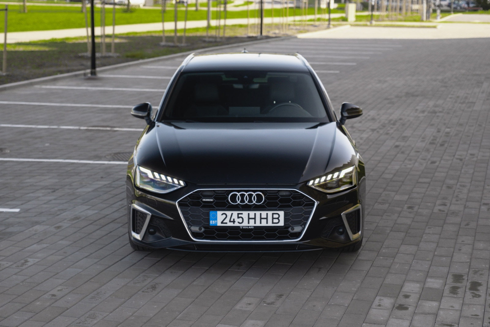 Audi A4 2020, kuva 3/25